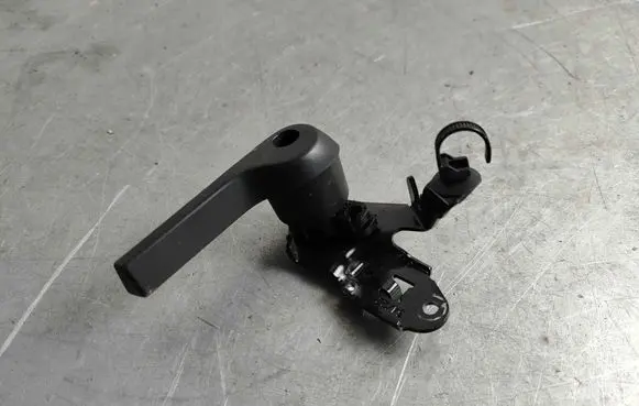 Volvo C40 Engine bonnet (hood) release handle 32277412