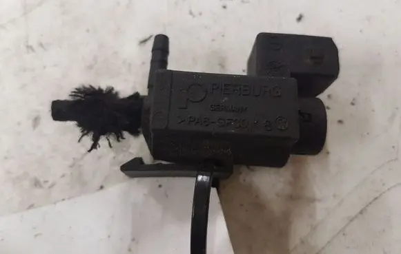 BMW 3 E46 Turbo solenoid valve 72234100 1742712