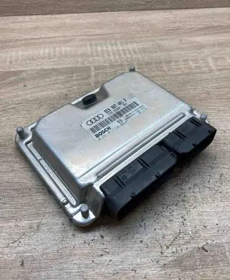 Audi A6 S6 C5 4B Engine control unit/module ECU 8E0907401P 0281011136