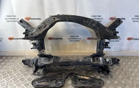 Toyota RAV 4 (XA40) Rear subframe 