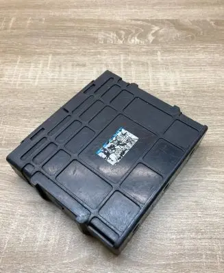 Mitsubishi Pajero Engine control unit/module ECU MR967002