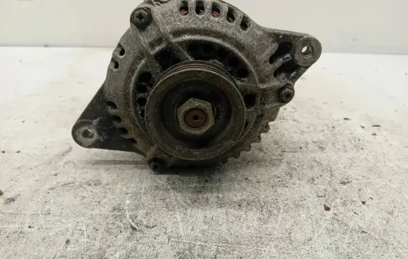 Mitsubishi Colt Generator/alternator MD111148 A2T09392
