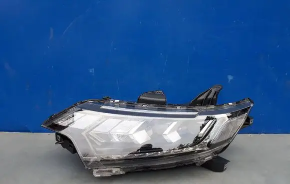Mitsubishi Outlander Headlight/headlamp 8301D331 FULL