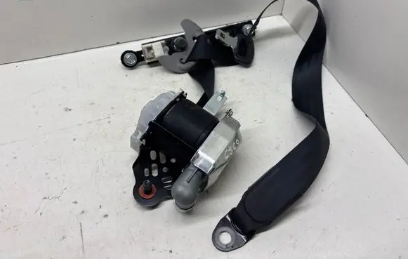 KIA Rio Front seatbelt 888801W600