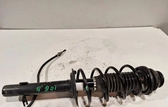 Peugeot 108 Front shock absorber/damper