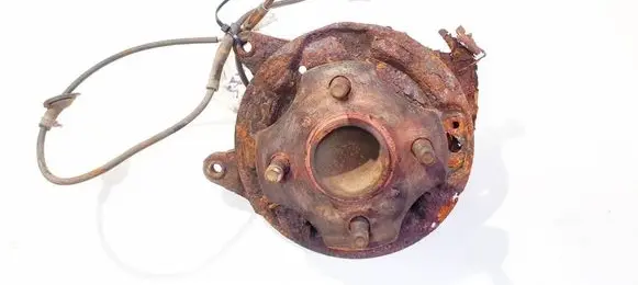 Toyota Yaris Rear wheel hub