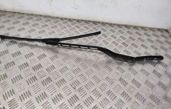 Audi A3 S3 A3 Sportback 8P Front wiper blade arm 8P1955407A