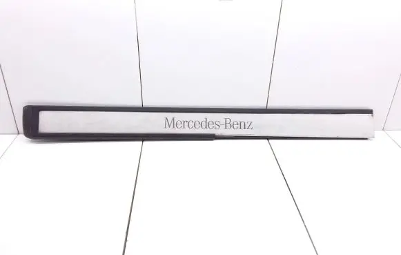 Mercedes-Benz E W211 Front sill trim cover A2116801335