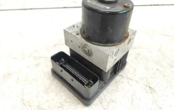 Volvo C70 ABS Pump 30742654 4N512C405GA 30742665