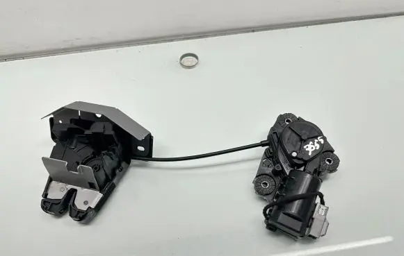 Volvo XC60 Tailgate/trunk/boot lock/catch/latch 31484236 A080105 231618