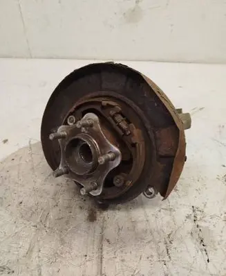 Infiniti Q50 Rear wheel hub spindle/knuckle 