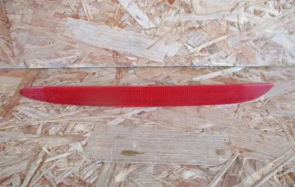 Rear tail light reflector