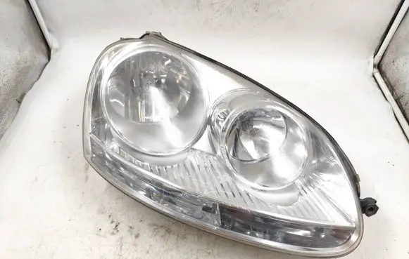 Volkswagen Golf V Headlight/headlamp