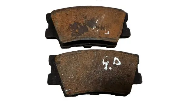 Toyota RAV 4 (XA40) Brake pads (rear) 90R01825 201041 LP2004CFG