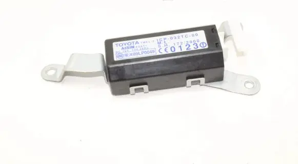 Lexus LS 430 Keyless (KESSY) go control unit/module ICP032TC00