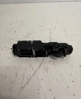 Jaguar XF X250 Glove box lock 8X2306002AD