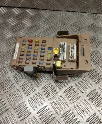 Subaru Legacy Fuse box set 82201AJ000