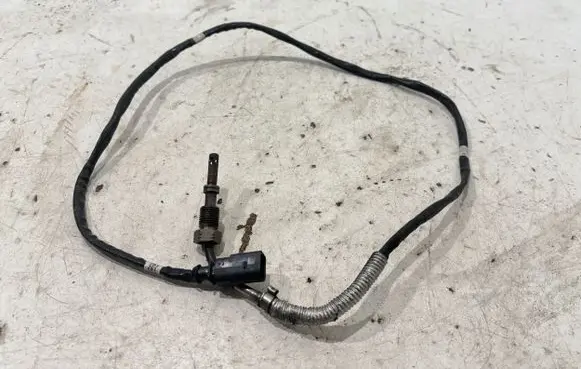 Audi A4 S4 B9 Lambda probe sensor 04L906088JA
