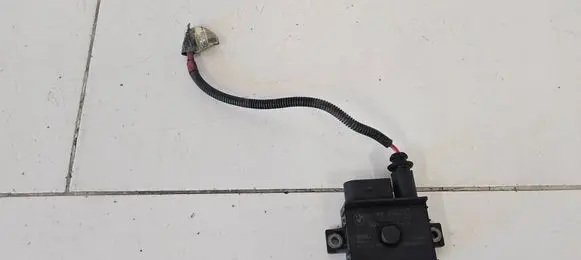 BMW 1 E81 E87 Glow plug pre-heat relay 779800003 0004091250 0522120102