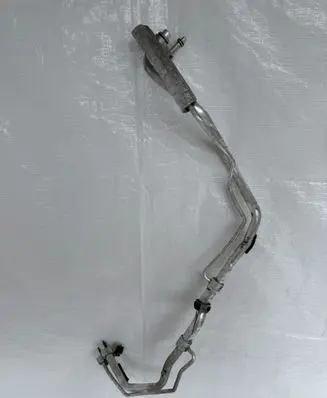 Ford Mondeo MK V Air conditioning (A/C) pipe/hose DG9H19E881CB