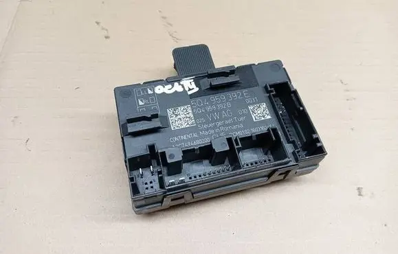 Skoda Octavia Mk3 (5E) Door control unit/module 5Q4959392E 5Q4959392B A2C7494680200