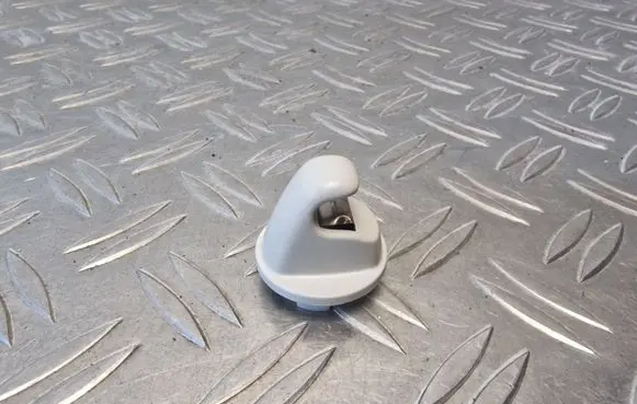 Sun visor clip/hook/bracket