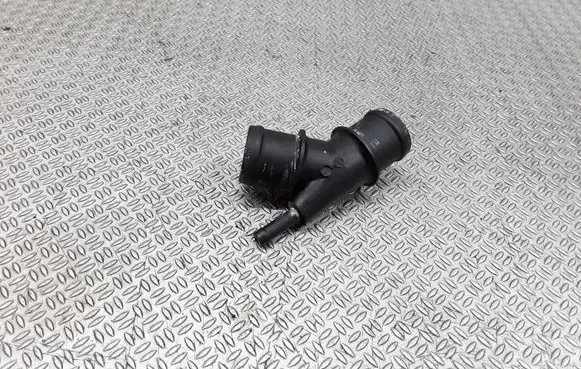 Volkswagen Polo III 6N 6N2 6NF Engine coolant pipe/hose 1K0121619E
