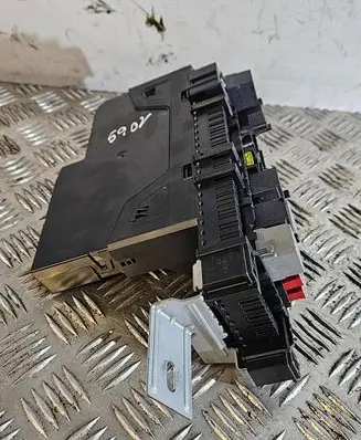 Mercedes-Benz GLK (X204) Fuse box set a2049065802 5DK01102262 2129020207