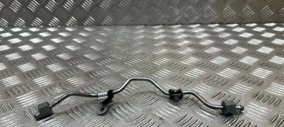 Mercedes-Benz E W212 Fuel injector supply line/pipe 