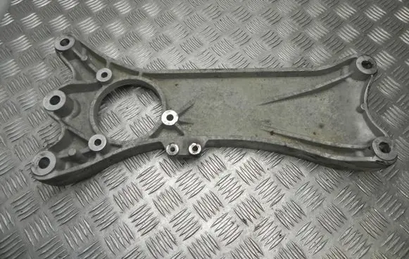Maserati Ghibli EGR valve cooler bracket 670003632 VD20235