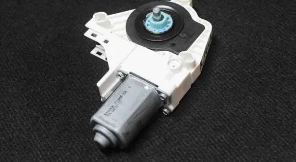 Front door window regulator motor