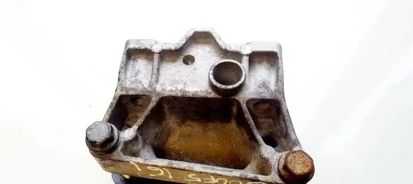 Volkswagen Golf V Engine mounting bracket 1K0199111