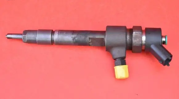 Alfa Romeo 156 Fuel injector 0445110068