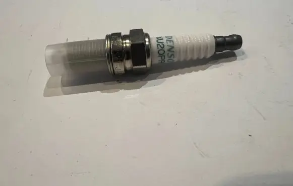 Suzuki Swift III Spark plug 09482-00602 0948200602