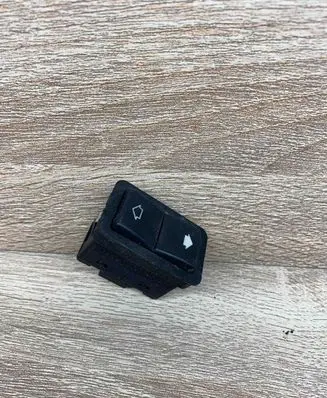 BMW 5 E39 Electric window control switch 8368974