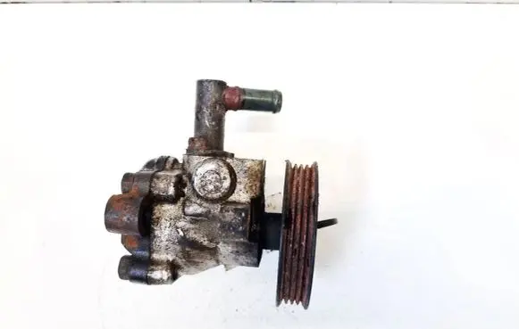 Hyundai Accent Power steering pump
