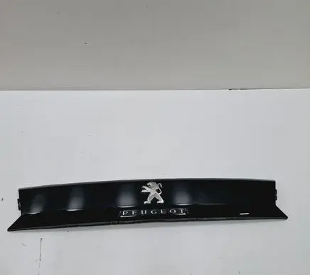 Peugeot 5008 II Other trunk/boot trim element 99893685