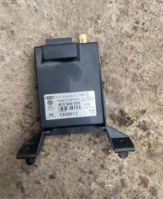 Audi A6 S6 C6 4F Auxiliary heating control unit/module 4F0909509