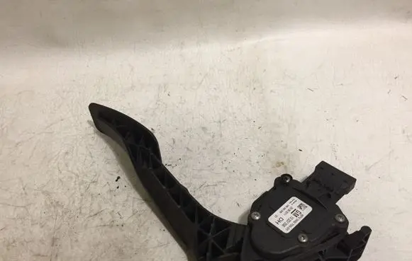 Opel Insignia A Accelerator throttle pedal 6PV00976501