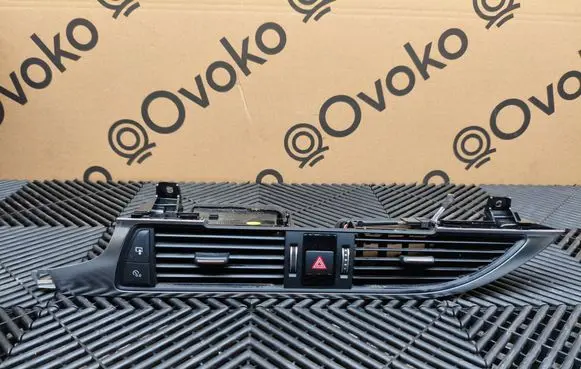 Audi A6 C7 Dash center air vent grill 4G1820951