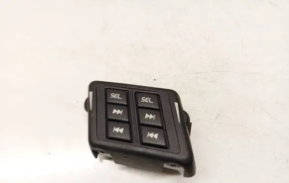 Volvo XC90 Steering wheel buttons/switches 8666729 19206