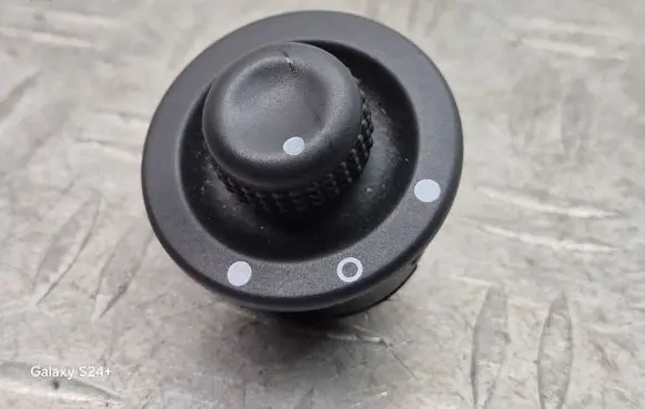 Renault Captur Electric window control switch 257706283R