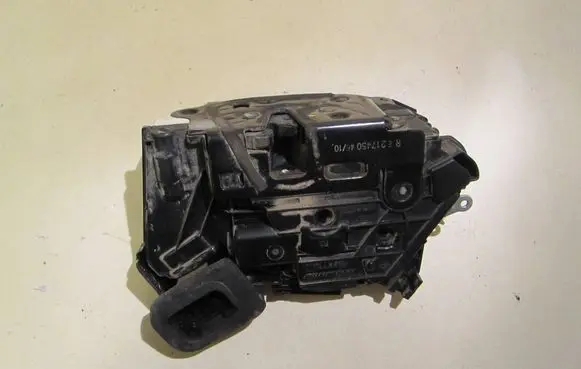 Volkswagen Polo V 6R Front door lock 5K1837016J 22062011