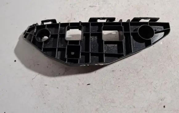 Lexus RX 450H Front bumper mounting bracket 5253648012