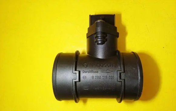 Opel Corsa C Mass air flow meter 0280218031