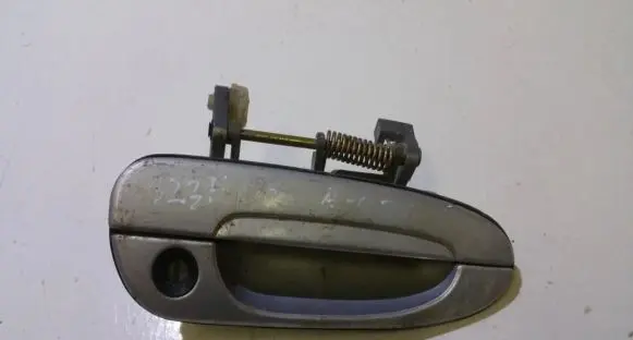 Mazda 626 Front door exterior handle