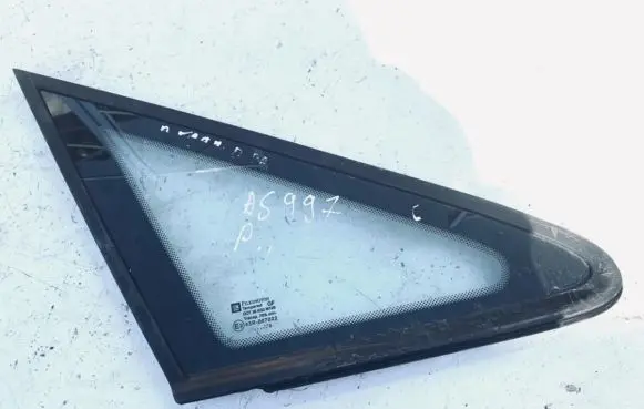 Opel Zafira A Front triangle window/glass 