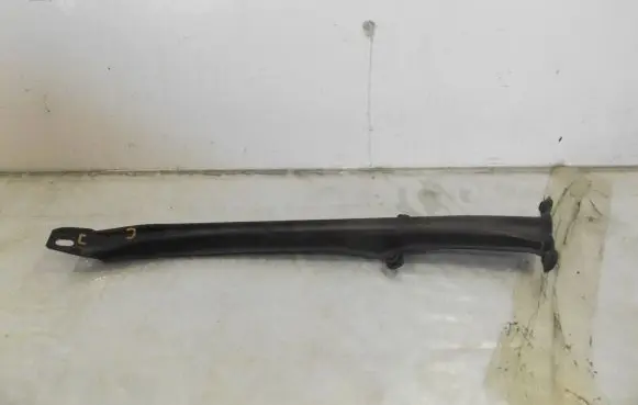Mercedes-Benz C AMG W204 Other engine bay part A2046280124