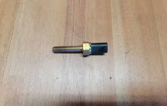 Coolant temperature sensor