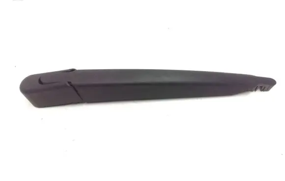 Rear wiper blade arm